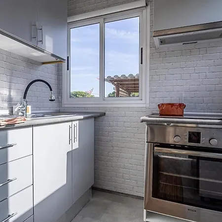 Casa Flores By Hostiva Ferienhaus